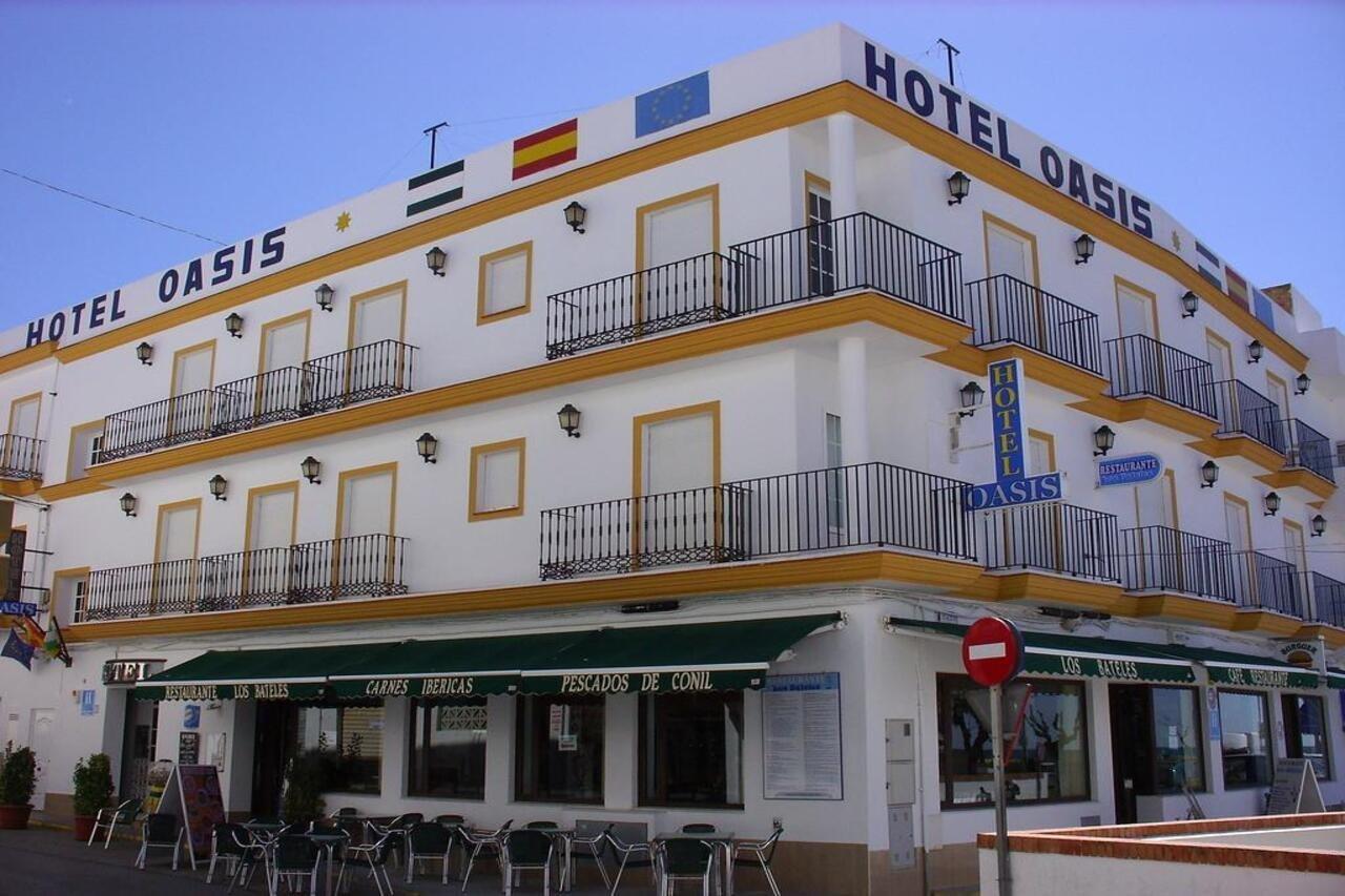Hotel Oasis โกนิล เด ลาฟรอนเตรา ภายนอก รูปภาพ
