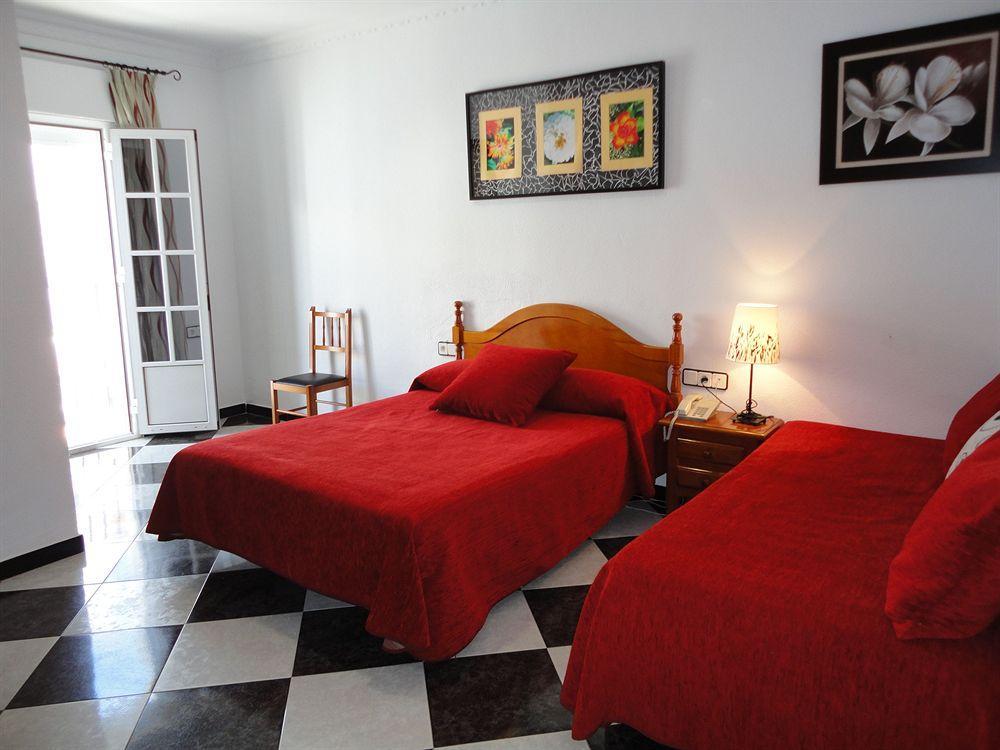 Hotel Oasis โกนิล เด ลาฟรอนเตรา ภายนอก รูปภาพ